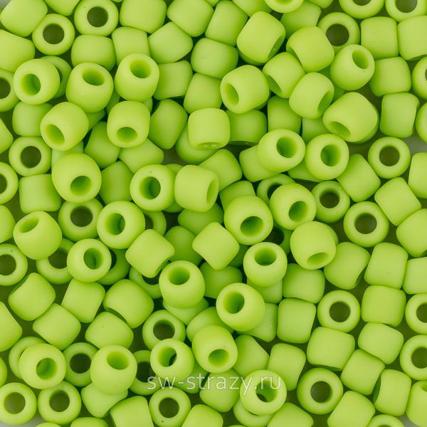 Бисер круглый 8/0 #0044F Непрозрачный матовый зеленое яблоко