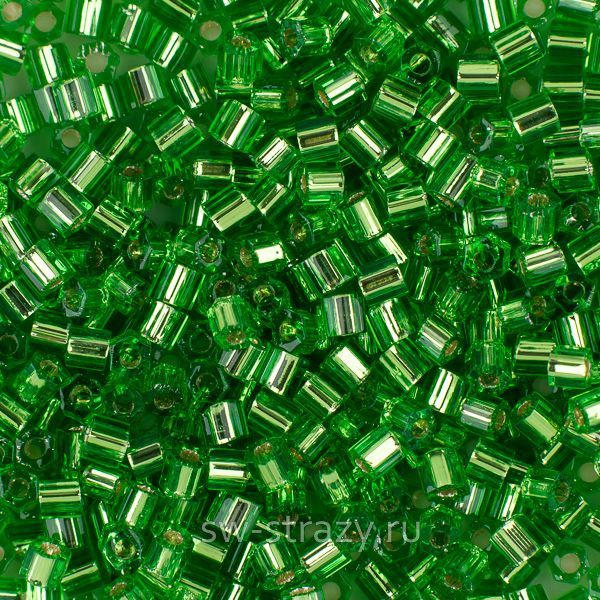 Шестиугольный 11/0 #0027 Внутреннее серебрение, перидот